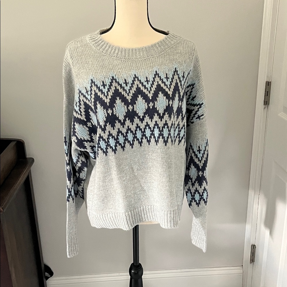 Women’s Light Gray Fair Isle Crewneck Sweater